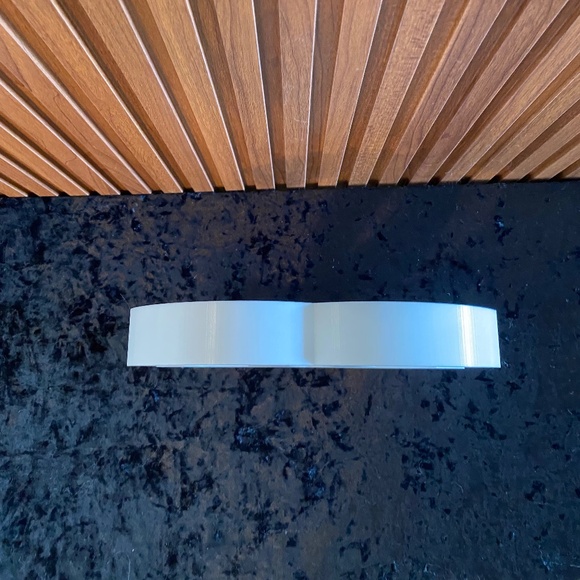 Rare Large CC White Art Decor - Picture 4 of 4